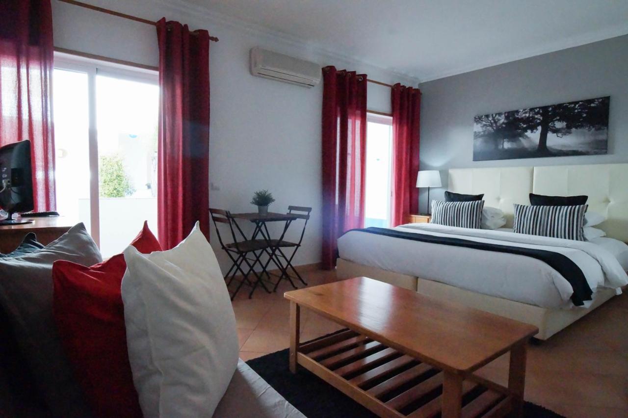 Oasis Beach Apartments Praia Da Luz Bagian luar foto