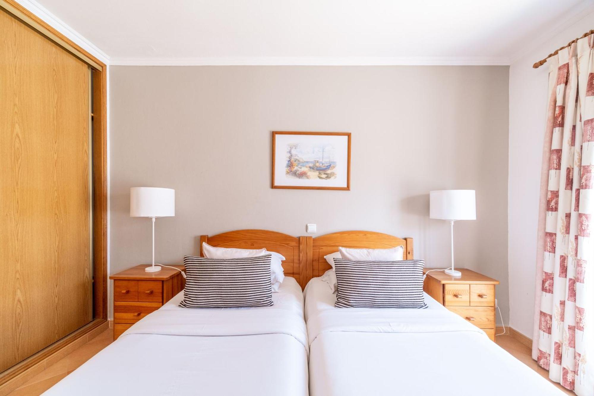 Oasis Beach Apartments Praia Da Luz Ruang foto