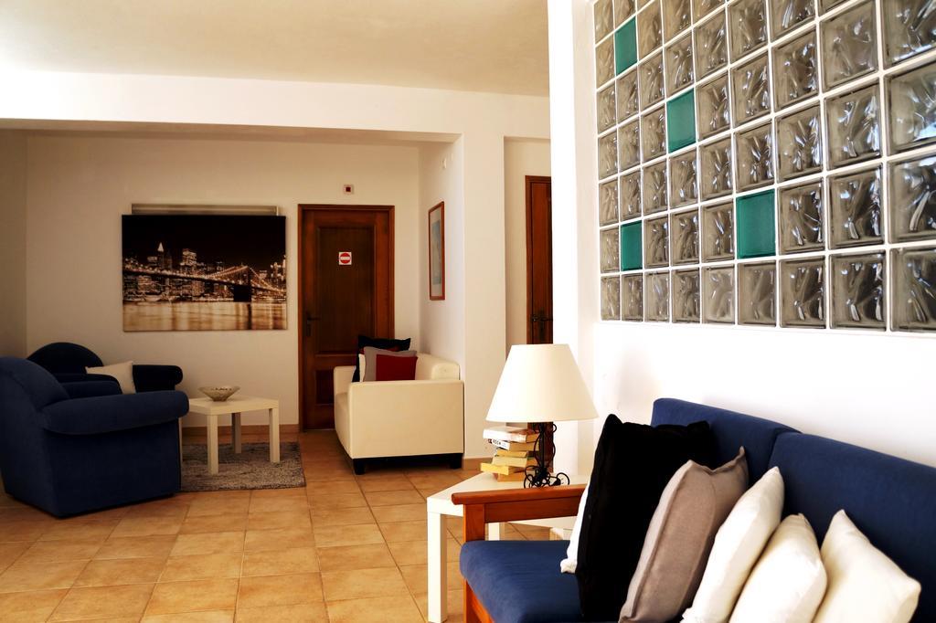 Oasis Beach Apartments Praia Da Luz Bagian luar foto