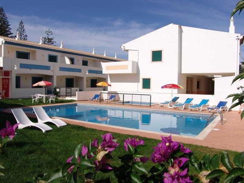 Oasis Beach Apartments Praia Da Luz Bagian luar foto